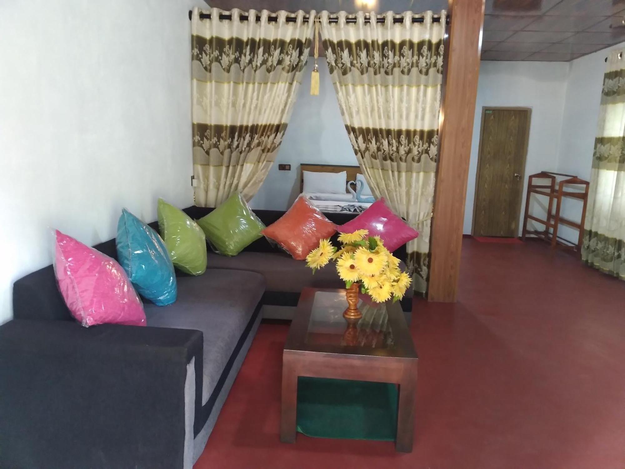 Soma Cabana, Homestay & Restaurant Tangalle Exteriör bild