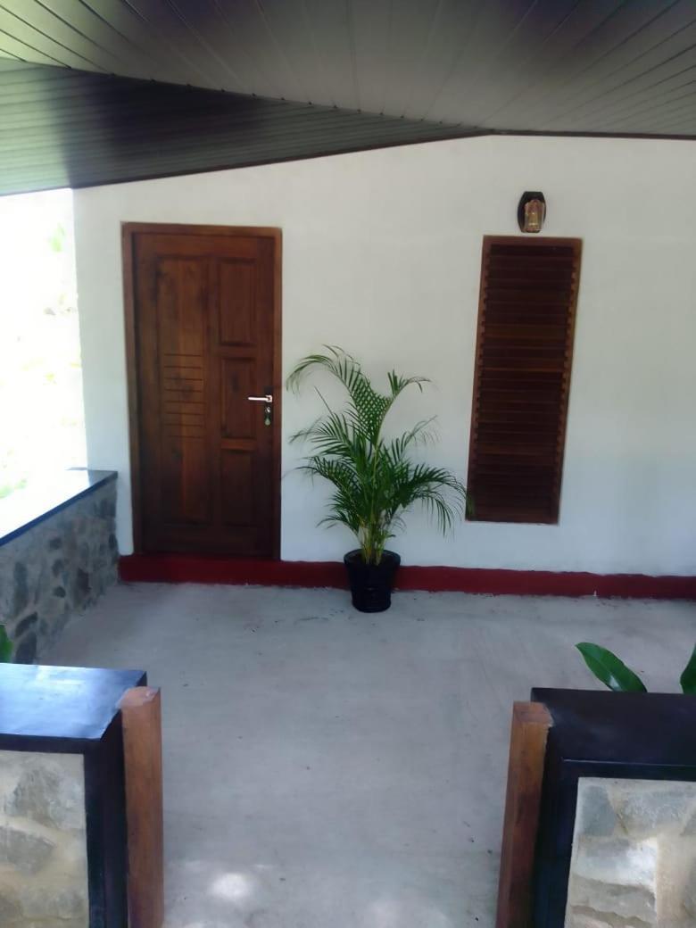 Soma Cabana, Homestay & Restaurant Tangalle Exteriör bild