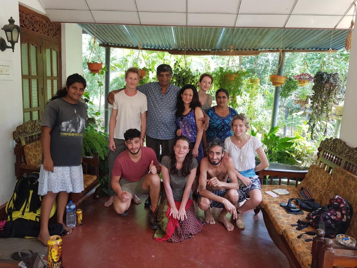 Soma Cabana, Homestay & Restaurant Tangalle Exteriör bild